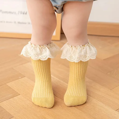 Vista 7 de HOUSEYUAN Calcetines largos con volantes hasta la rodilla para bebé niña pequeña calcetines de princesa lindos con volantes vestido de bebé