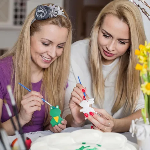 Vista 6 de Sinmoe 12 juegos de kit de arte y manualidades, kit de pintura de cerámica sin pintar DIY, pinta tus propias figuras con 12 imanes, 2 pinceles y 1