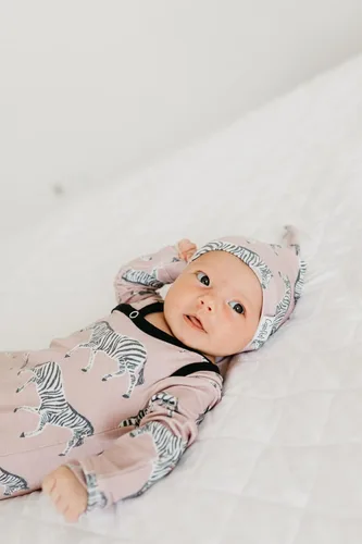 Vista 7 de Copper Pearl Baby Beanie Hat Top Knot