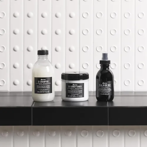 Vista 7 de Davines OI Conditioner, Rich Creamy Hydrating Conditioner for All Hair Types - Accelerates Drying, Protects Structure & Adds Shine with Antioxidant