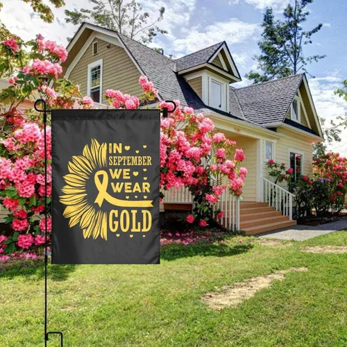 Vista 6 de Mes de concientización sobre el cáncer infantil en septiembre We Wear Gold Flag Banderas de jardín de doble cara, pancarta de bienvenida para boda