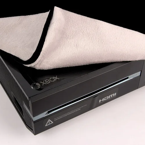 Vista 5 de Hermitshell Soft Dust Proof Cover with Soft Velvet Lining Fits Microsoft Xbox one Game Console Sleeve Black