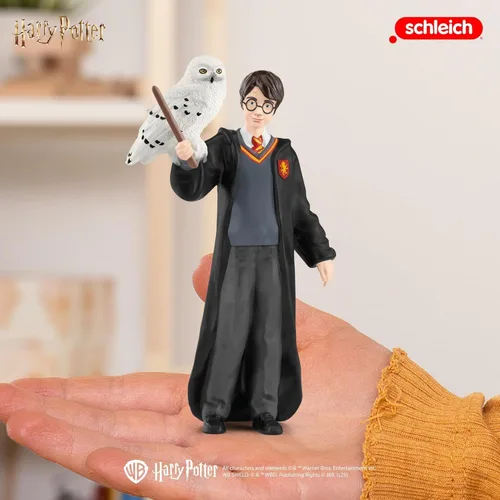 Vista 3 de Schleich Harry Potter - Juego de 2 piezas de Harry Potter con juguete de búho de nieve, figuras coleccionables del mundo mágico para niños y adultos