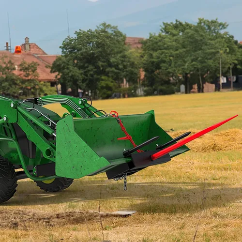 Vista 6 de YITAMOTOR Accesorio de lanza de heno de 39 pulgadas, lanzas de bala doble tractor de cubo de 3000 libras