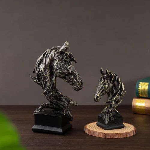 Vista 2 de Adorno retro de cabeza de caballo pequeña de arte creativo, adornos de estatua de resina, esculturas de estilo abstracto, decoraciones de sala