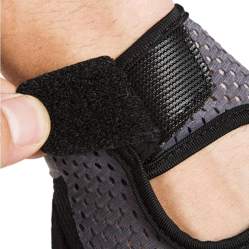 Vista 4 de INOGIH Guantes de gimnasio ligeros y transpirables sin dedos para mujer, guantes de entrenamiento para ejercicio y crossfit