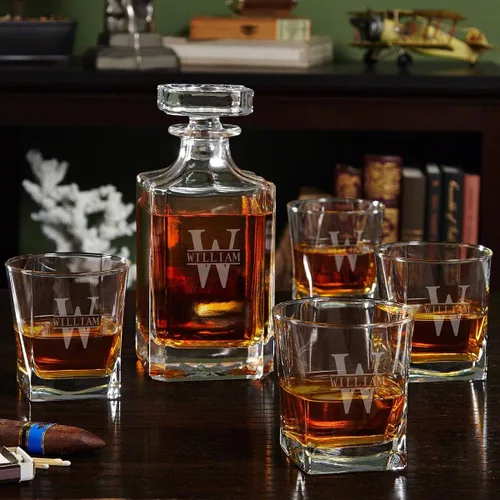 Vista 12 de Juego de decantador de whisky personalizado y vasos de whisky en caja hecha a mano