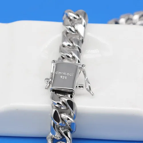 Vista 5 de Dankadi Italia Design - Collar de plata de ley 925 maciza de eslabones cubanos Miami para hombre, eslabones cubanos de 0.394 in, 22-24-26 pulgadas