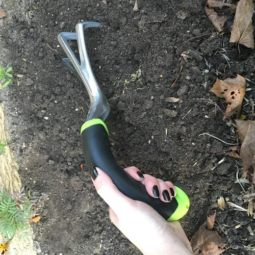 Vista 5 de Radius Garden 10311 Cultivador ergonómico de aluminio, rojo