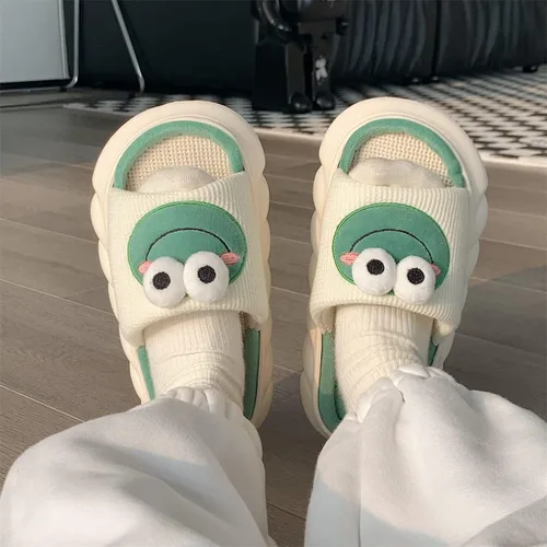 Vista 4 de heyheyshine Pantuflas de rana para mujer pantuflas kawaii para mujer muñecas de dibujos animados pantuflas kawaii lindas pantuflas para mujer