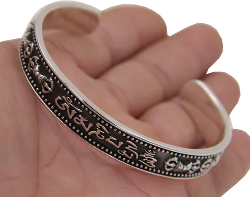 Vista 6 de DharmaObjects Pulsera Dorji grande de plata de ley 92.5 maciza Om Mani Padme Compassion Dorji, Metal