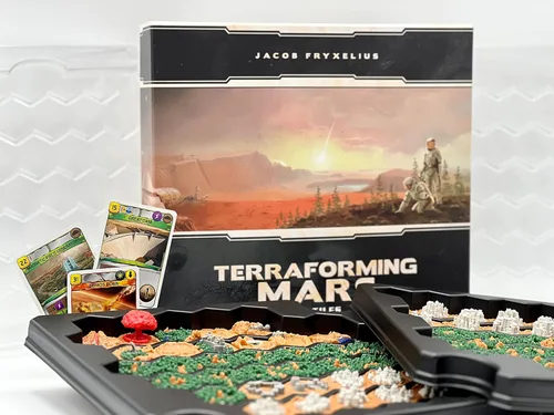 Vista 2 de Terraforming Mars: Caja pequeña de Stronghold Games, juego de mesa
