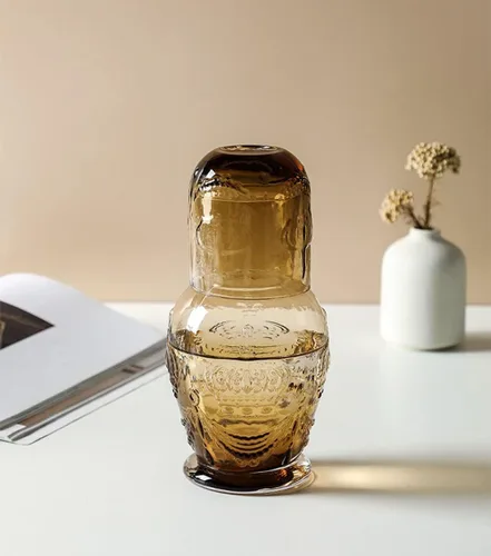 Vista 3 de Retro Crown Relief - Jarra de agua de noche de cristal transparente con vaso, jarra y taza de noche