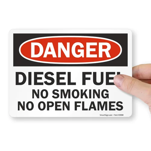 Vista 2 de SmartSign Paquete de 4 etiquetas adhesivas OSHA de 5 x 7 pulgadas, "Danger - Combustible diesel, no fumar, sin llamas abiertas", poliéster laminado