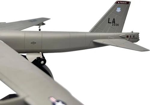Vista 8 de 1/200 Escala B-52 Stratofor de largo alcance subsónico Jet Powered Strategic Bomber Metal Militar Diecast Plane Model Gift Ornament Collection