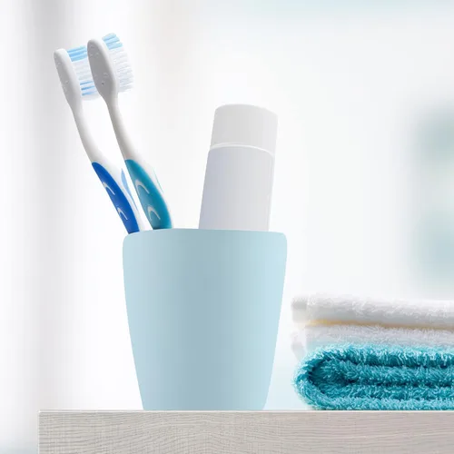 Vista 2 de VOCOSTE 2 vasos para cepillo de dientes de baño, azul y gris, 4.33 x 2.76 pulgadas, 11.8 fl oz