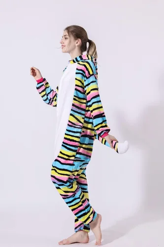 Vista 2 de RoseFinch Fang Pijama de gato de color animal para adultos y niños, lindo cosplay, Halloween, Navidad, disfraz de invierno para niñas