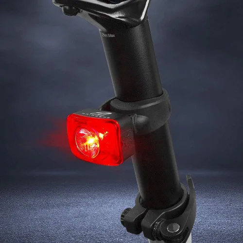 Vista 8 de Luces de Bicicleta BV, Super Brillantes con 5 Faros LED Delanteros y 3 Traseros, Luces de Bicicleta para Montar de Noche con Liberación Rápida, Set