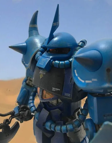 Vista 2 de Gundam MS-07B Gouf Ver 2.0 MG Escala 1/100