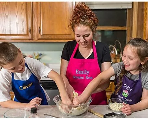Vista 7 de Delantal bordado personalizado Sweet Little Baker con nombre para niños, tallas para niños pequeños y niños, muy lindo, gran regalo