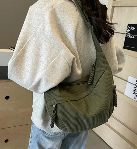 Vista 3 de Bolso Hobo para mujeres y hombres, bolso de hombro de media luna, bolso cruzado de lona de nailon retro, bolso cruzado de pana holgado