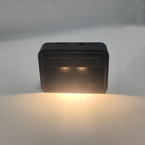 Vista 3 de Cargador de teléfono a batería Retención de emergencia en la pared USB Batería Power Bank Portátil 2 AA Baterías Enchufe alimentado (negro)