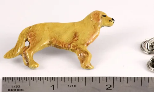 Vista 2 de Broche de solapa hecho a mano con diseño de razas de perro de cuerpo completo Brittany, Chesapeake, Cocker Spaniel, Puntero, Setter, Springer