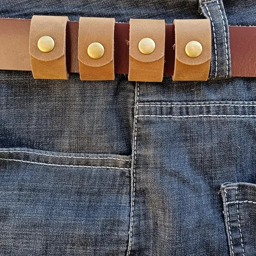 Vista 8 de Paquete de 4 llaveros de cuero para cinturón para hombre y mujer, para mantener tu cinturón extra largo