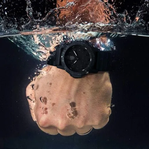 Vista 6 de Luminox Leatherback Sea Turtle Reloj de cuarzo analógico resistente al agua de 328.1 ft Negro