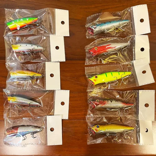 Vista 5 de Señuelos de pesca Popper cebo de pesca Topwater cebos duros ojos 3D Swimbait Crankbait con gancho de agudos para lubina, trucha, agua dulce y salada