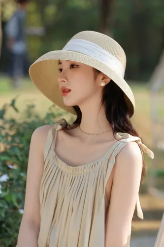 Vista 3 de Sombrero de playa para mujer, sombrero de paja de ala ancha para mujer, gorra de ala ancha flexible con protección UV UPF 50+ Beige
