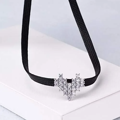 Vista 3 de Collar simple de corazón de circonia con diamantes de imitación de cuero negro para mujer, joyería chic bisutería