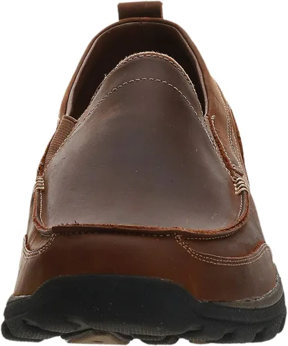 Vista 2 de Skechers Mocasines Superior Gains para hombre, Marrón oscuro
