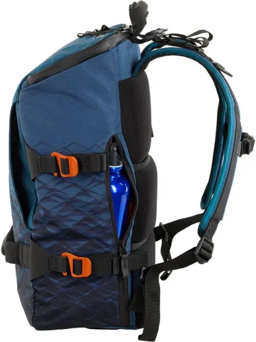 Vista 3 de Victorinox Mochila utilitaria Vx Touring con cremalleras resistentes al agua, Verde azulado oscuro, Mochila para portátil Vx Touring 15