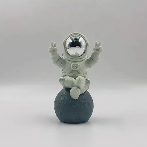 Vista 3 de Figura de astronauta estatua de astronauta, esculturas para decoración del hogar, decoración de estantes, decoración de escritorio, lindo adorno