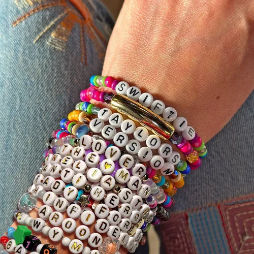 Vista 3 de Gpurplebud Pulseras y calcomanías de amistad, pulseras de cuentas o pulseras de arcilla polimérica, traje inspirado en álbum, regalos para fanáticos