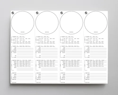 Vista 2 de Wine Folly - Paquete de 20 manteles individuales con notas de cata de vinos (12 x 16 pulgadas)
