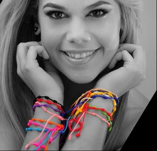 Vista 3 de UoYu - Juego de 10 pulseras de cruz rosario hechas a mano, pulseras decenarios, Nailon
