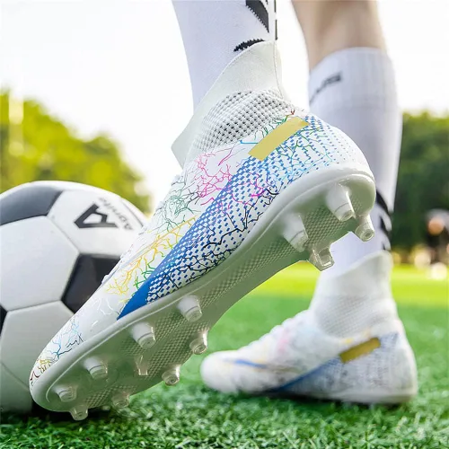 Vista 4 de MEBAMY Botas de fútbol para hombre y mujer, botas de fútbol de césped de alto agarre, zapatos de fútbol profesionales juveniles para interiores