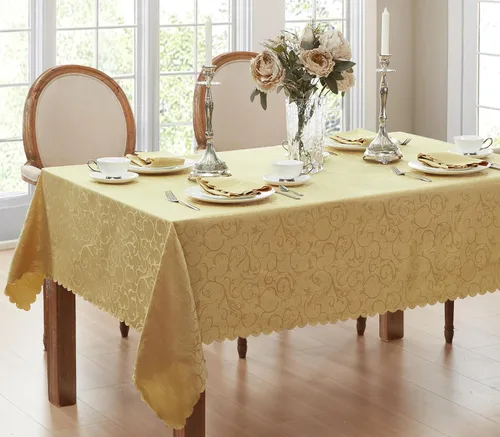 Vista 17 de Newbridge Servilletas de Tela de Damasco Festoneado Portofino para Navidades y Fiestas, Juego de 4, Dorado, Resistente a Arrugas y Manchas, Juego