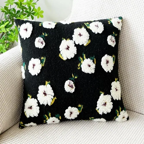 Vista 2 de Funda de almohada de forro polar bereber de gamuza de camelia, funda de cojín tridimensional con flores para sala de estar, sofá, oficina, Negro