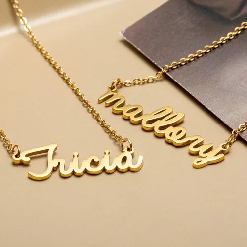 Vista 4 de Awegift - Collar personalizable para mujer con dije de nombre, chapado en oro de 18 quilates, ideal para dama de honor o mamá