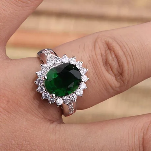 Vista 3 de YAZILIND anillo con circonia con forma de esmeralda sobre flor enchapado en plata para mujer, tamaño de regalo