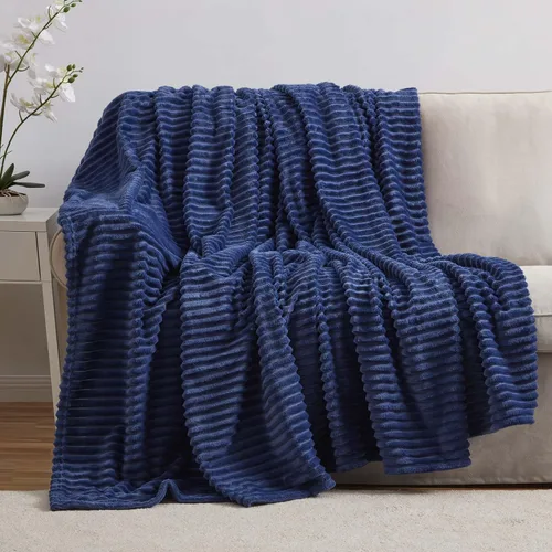 Vista 2 de Nestl - Manta azul para sofá, cobijas cálidas y mullidas para mujeres, cobijas de forro polar suaves y pequeñas para niñas - Azul marino, 127 x 152