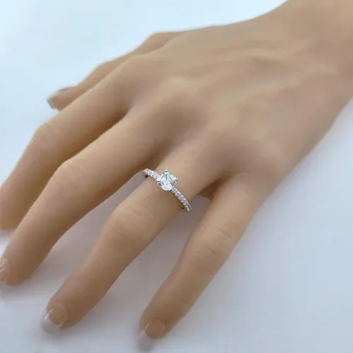 Vista 3 de NANA Jewels Anillos de plata de ley chapados en platino de 1.5-3 quilates con circonita cúbica ovalada y corte princesa Asscher Oro macizo de 10