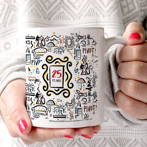 Vista 4 de Trend Setters Friends the Television Show – 25 años – Mercancía oficial – Taza de café o té de cerámica blanca de 11 onzas – perfecta para regalar