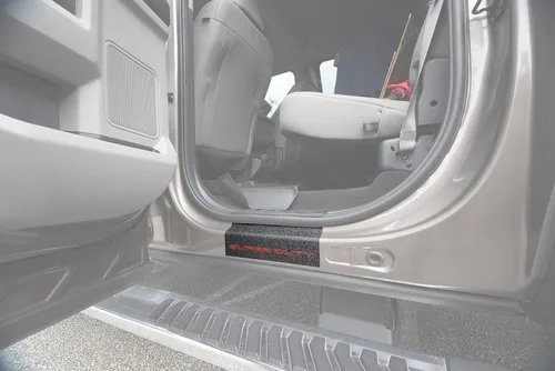 Vista 6 de Superposiciones de protección para umbral de puerta - Compatibles con Super Duty 2017-2022