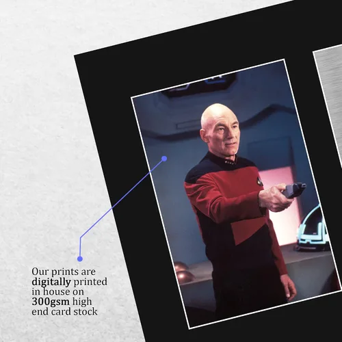 Vista 4 de HWC Trading Patrick Stewart Star Trek Picard Gifts USL - Imagen de autógrafo firmada para fanáticos de programas de televisión, tamaño carta de EE.