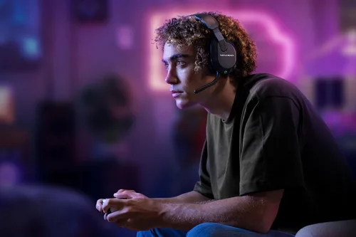 Vista 20 de Turtle Beach Stealth 600 Wireless Multiplatform Amplified Gaming Headset for PS5, PS4, PC, & Mobile – Bluetooth, 80-Hr Battery, Noise-Cancelling