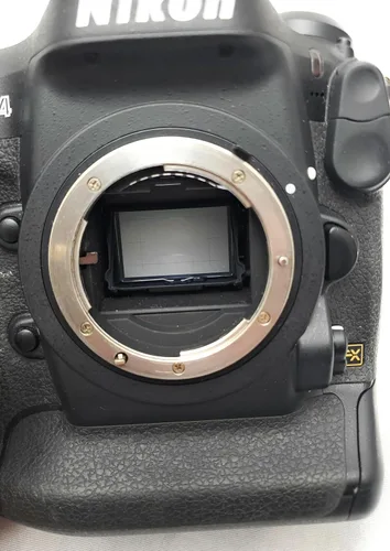Vista 8 de Nikon D4 cámara digital SRL con sensor CMOS FX, de 16.2 MP, con video full HD de 1080p, sólo cuerpo